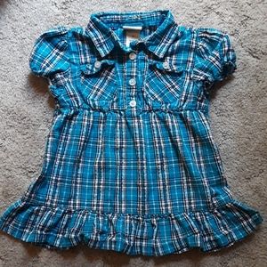 Adorable plaid blouse